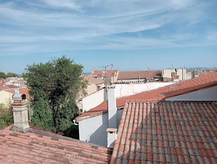 Apartment Petit Duplex Centre Medieval Hyeres